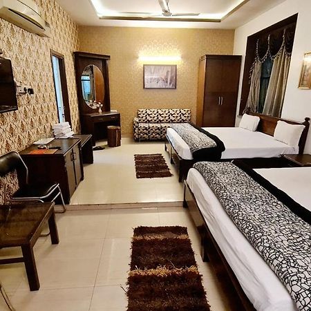 Hotel Hk Continental Αμριτσάρ Εξωτερικό φωτογραφία
