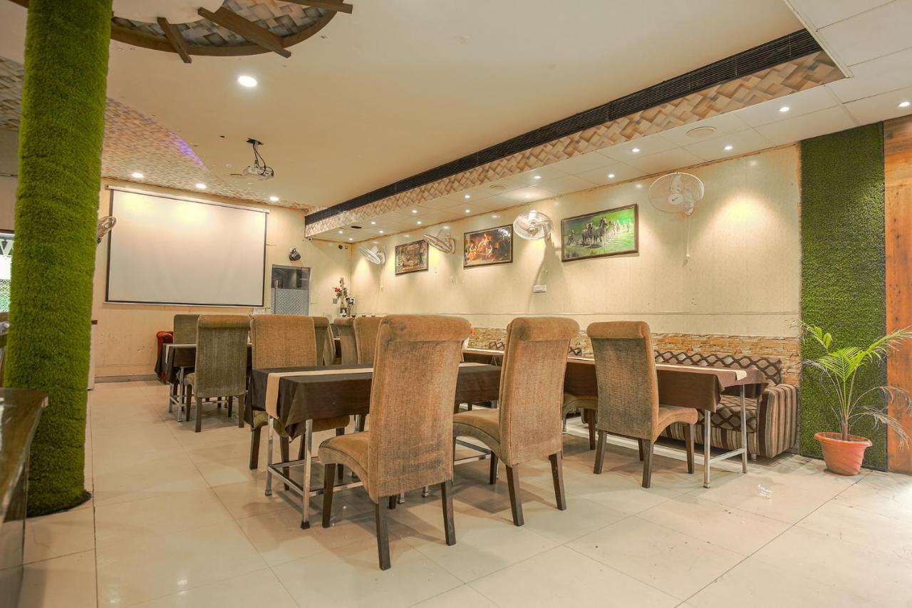 Hotel Hk Continental Αμριτσάρ Εξωτερικό φωτογραφία