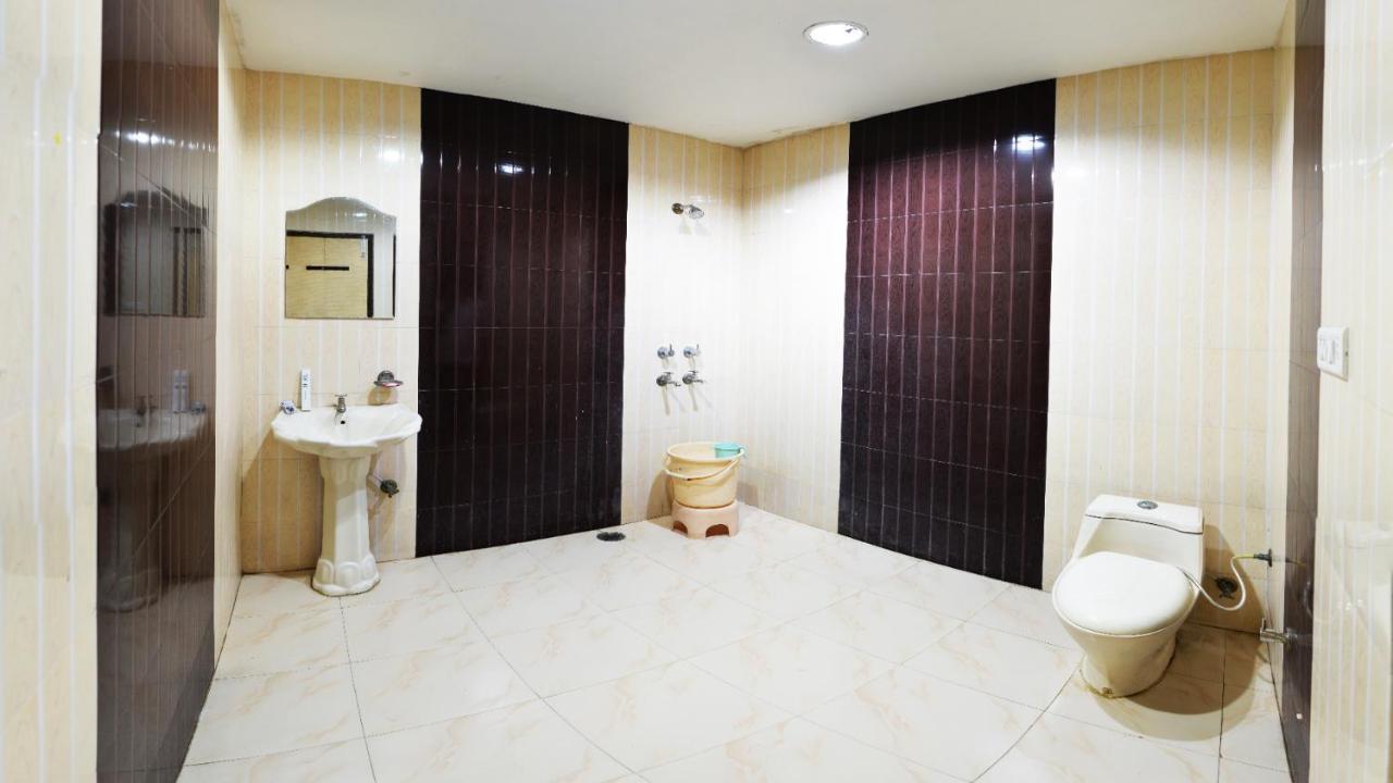 Hotel Hk Continental Αμριτσάρ Εξωτερικό φωτογραφία