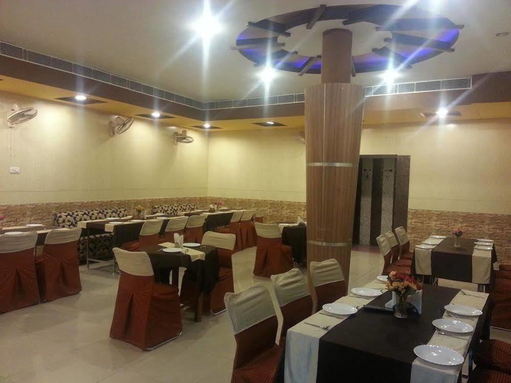 Hotel Hk Continental Αμριτσάρ Εξωτερικό φωτογραφία
